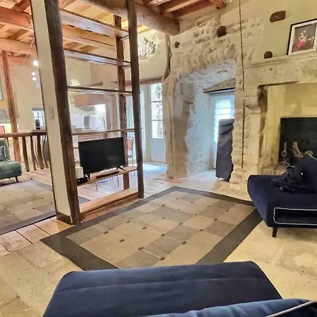 Chez Lydia - Loft Cosy, Depart Canoe A Pied, Proche Pont-du-gard Et Uzes Lejlighed