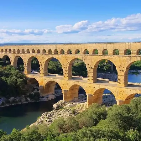 Chez Lydia - Loft Cosy, Depart Canoe A Pied, Proche Pont-du-gard Et Uzes