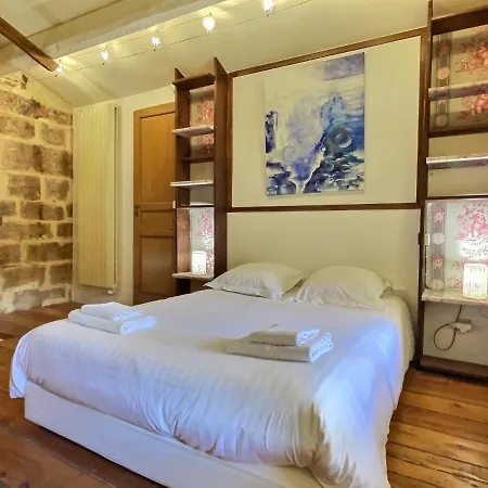 Chez Lydia - Loft Cosy, Depart Canoe A Pied, Proche Pont-du-gard Et Uzes Lejlighed