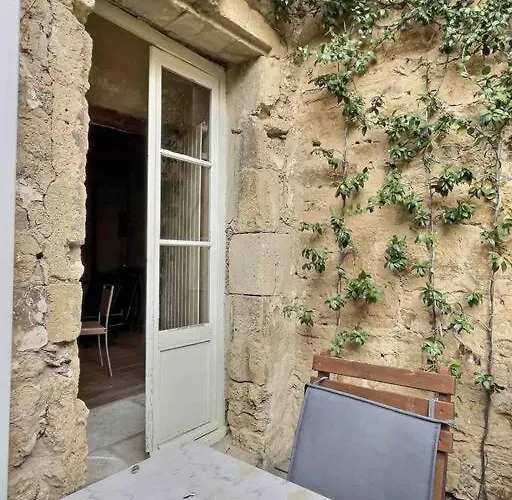 Chez Lydia - Loft Cosy, Départ Canoë à Pied, Proche Pont-du-gard Et Uzès Remoulins