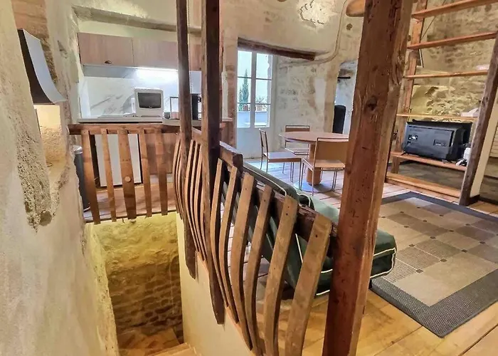 Apartamento Chez Lydia - Loft Cosy, Départ Canoë à Pied, Proche Pont-du-gard Et Uzès *