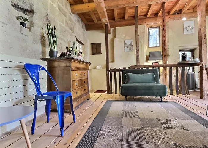Chez Lydia - Loft Cosy, Départ Canoë à Pied, Proche Pont-du-gard Et Uzès * Remoulins