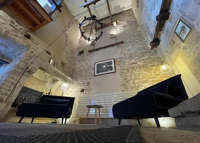 Chez Lydia - Loft Cosy, Départ Canoë à Pied, Proche Pont-du-gard Et Uzès