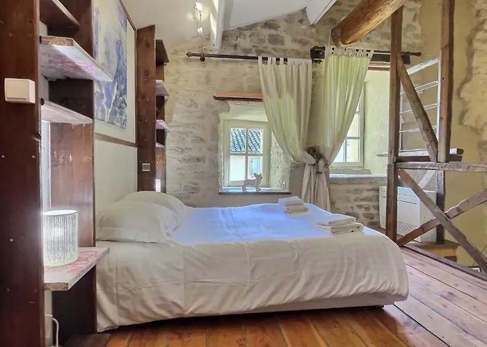 Chez Lydia - Loft Cosy, Départ Canoë à Pied, Proche Pont-du-gard Et Uzès Apartamento
