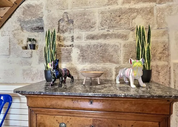 Chez Lydia - Loft Cosy, Départ Canoë à Pied, Proche Pont-du-gard Et Uzès *